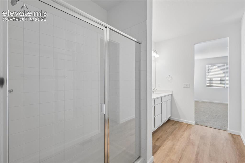 Image 18 of 22: Bathroom