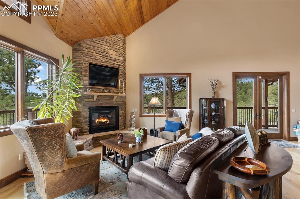 Image 9 of 48: Back yard with water feature 