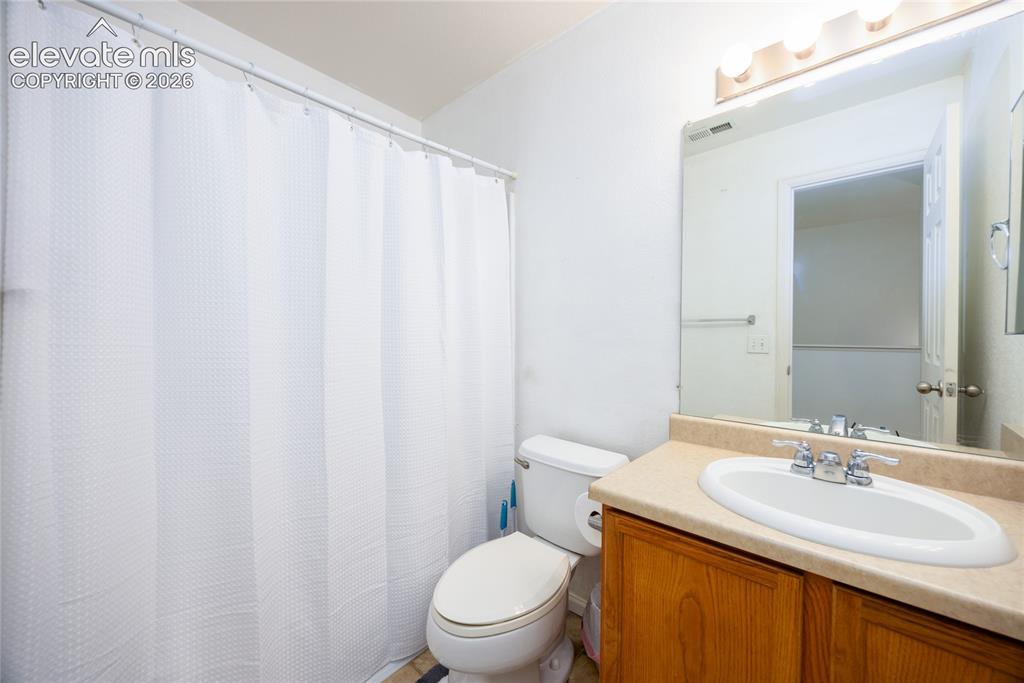 Image 17 of 26: Secondary bathroom 2nd floor