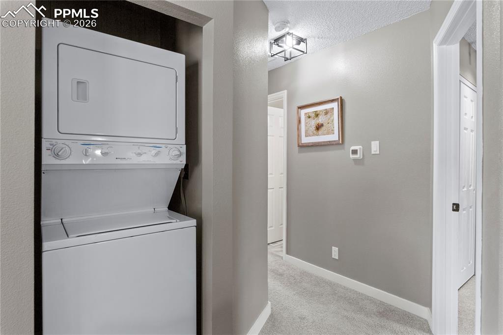 Image 16 of 17: Laundry