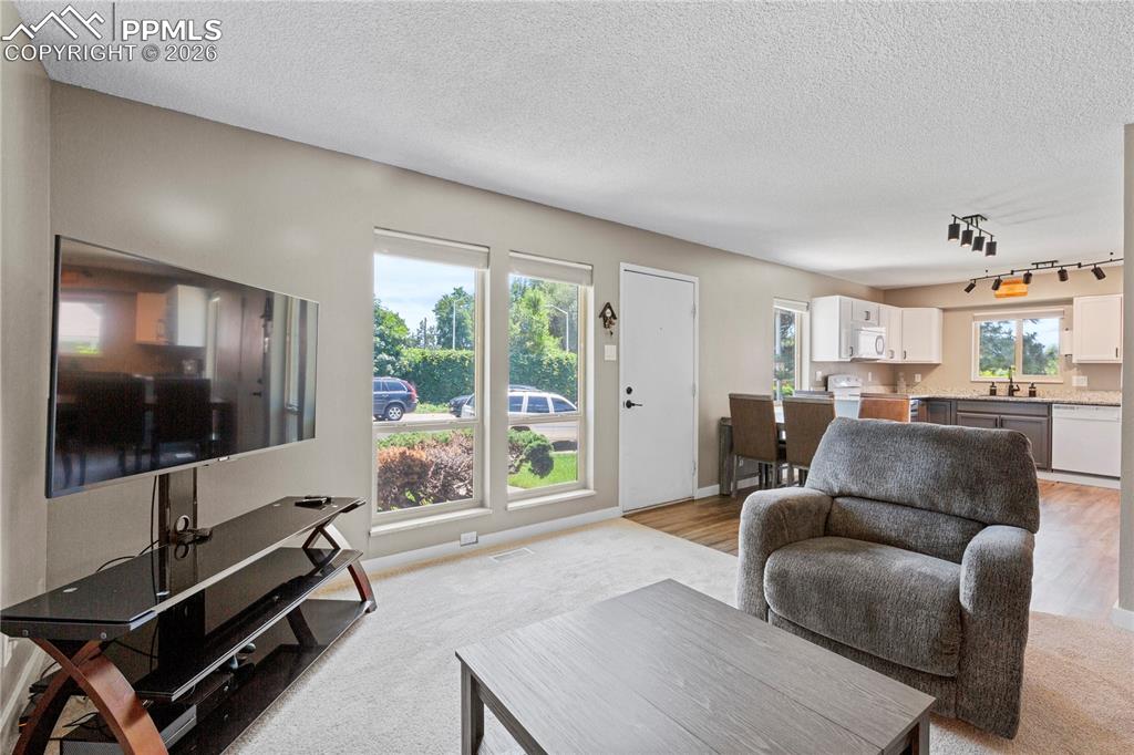 Image 7 of 17: Living Room