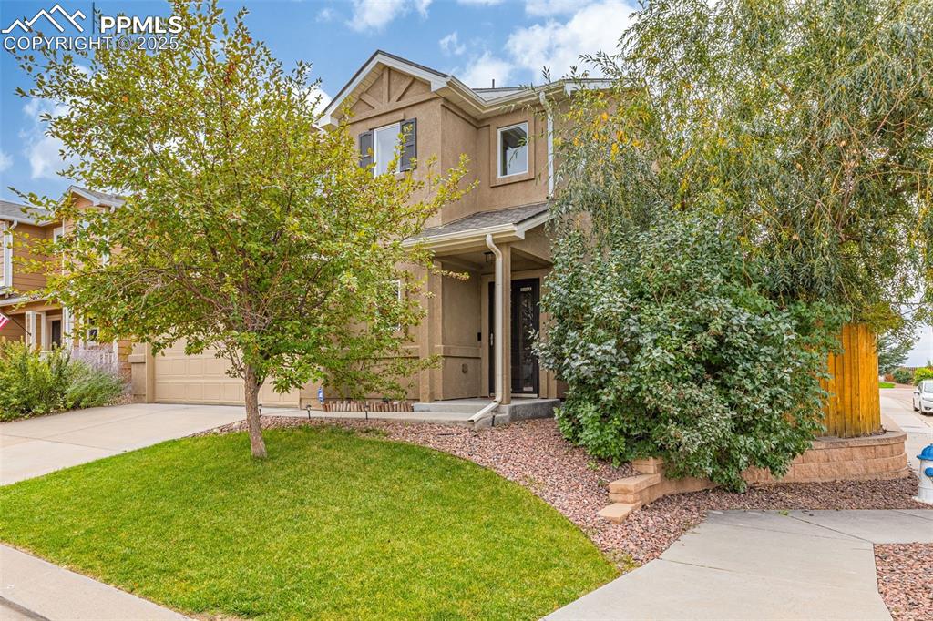 Image 2 of 29: Front of Structure