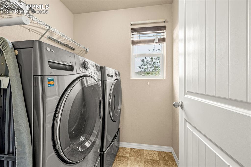 Image 23 of 29: Laundry