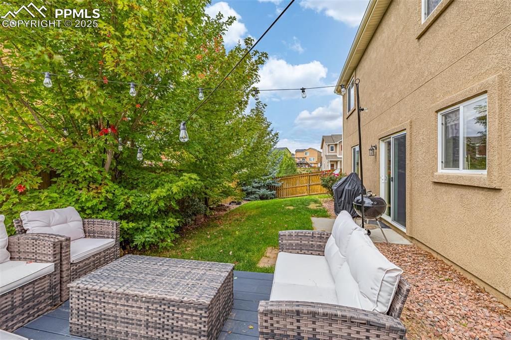 Image 29 of 29: Yard