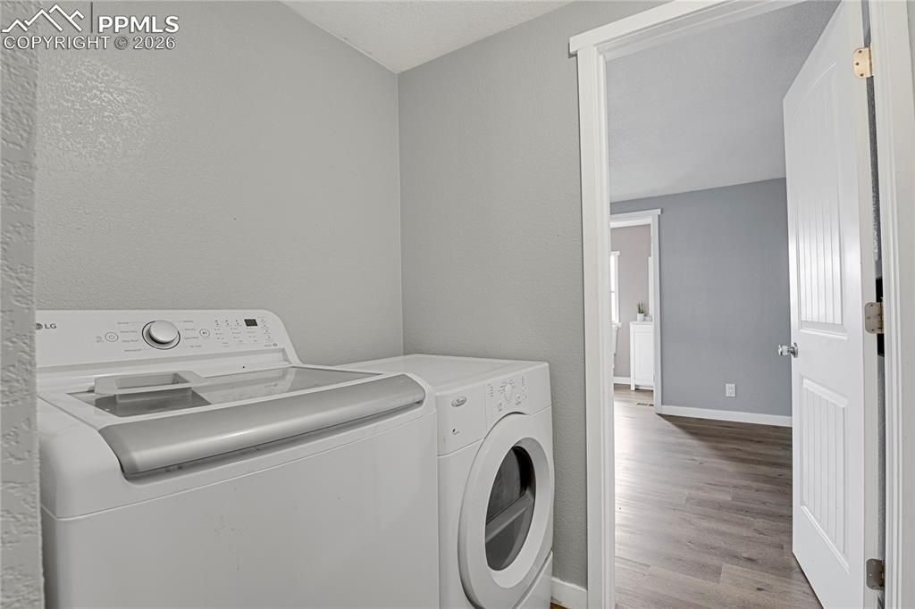 Image 40 of 48: Laundry in ManFact Home