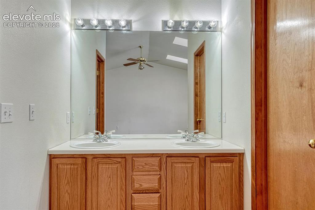 Image 24 of 50: Double vanity in the owners suite