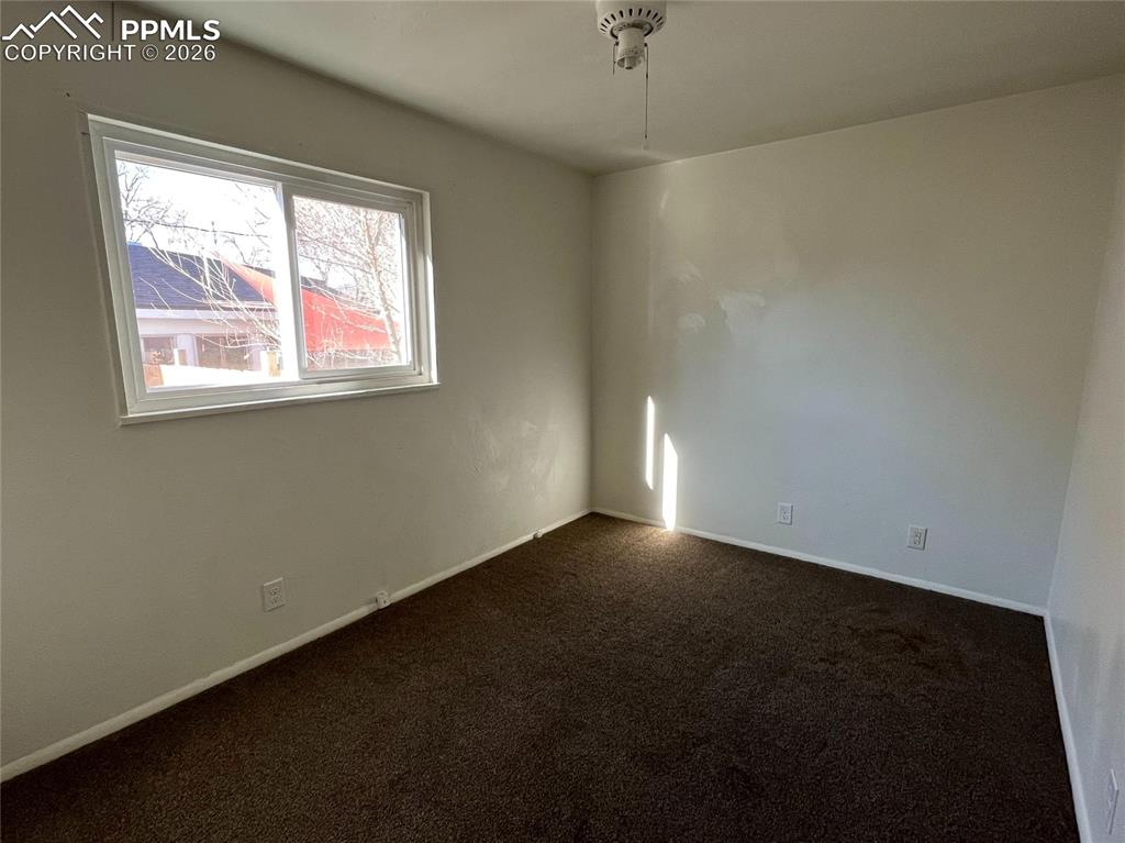 Image 15 of 15: Secondary Bedroom