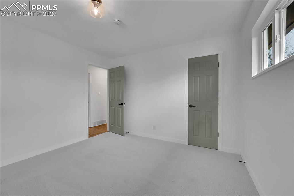 Image 15 of 29: Bedroom