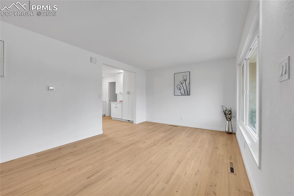 Image 7 of 29: Living Room