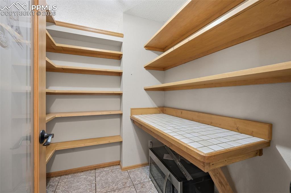 Image 12 of 36: Pantry