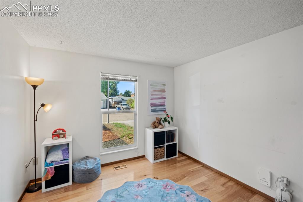 Image 33 of 46: Third Bedroom on Main Floor