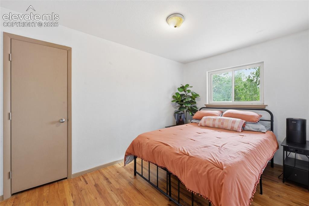 Image 12 of 34: Bedroom