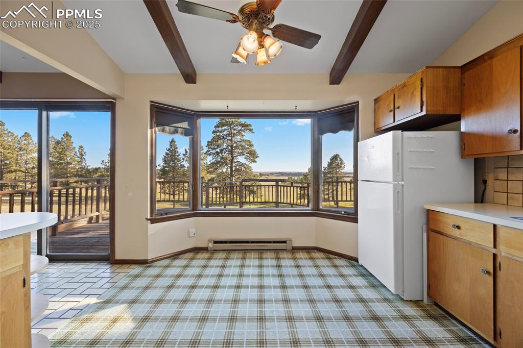 Image 12 of 45: Kitchen