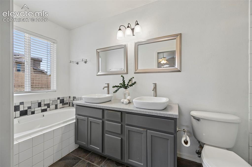 Image 19 of 35: Master Bathroom