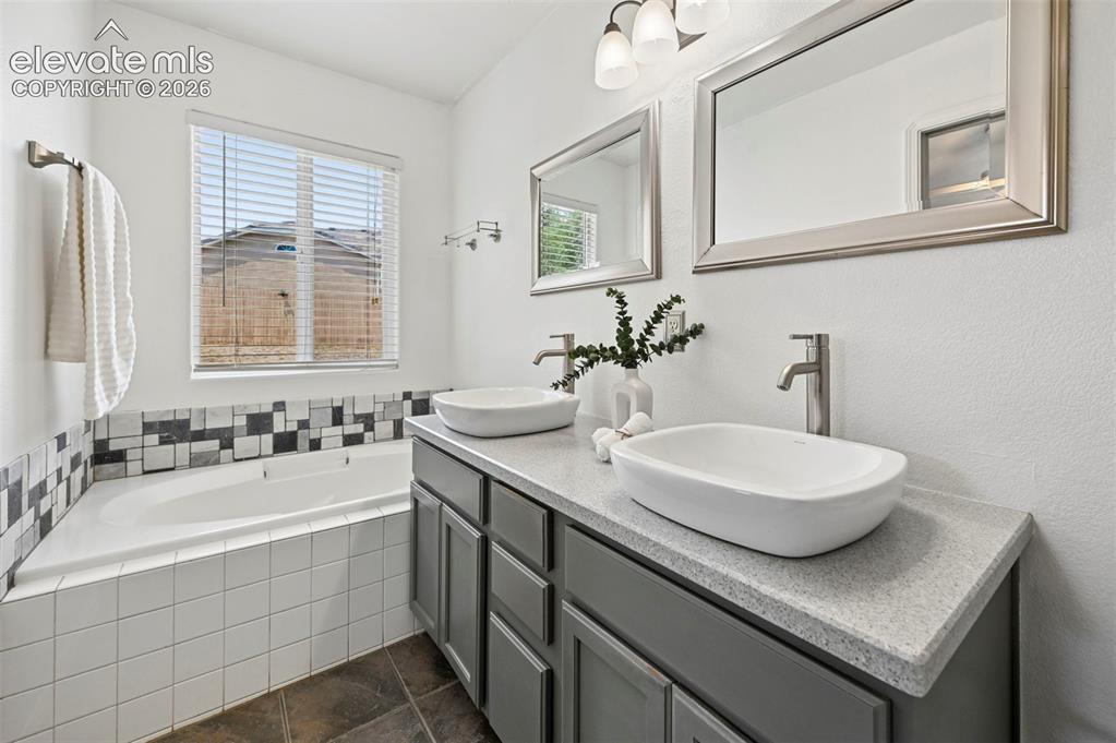 Image 20 of 35: Master Bathroom