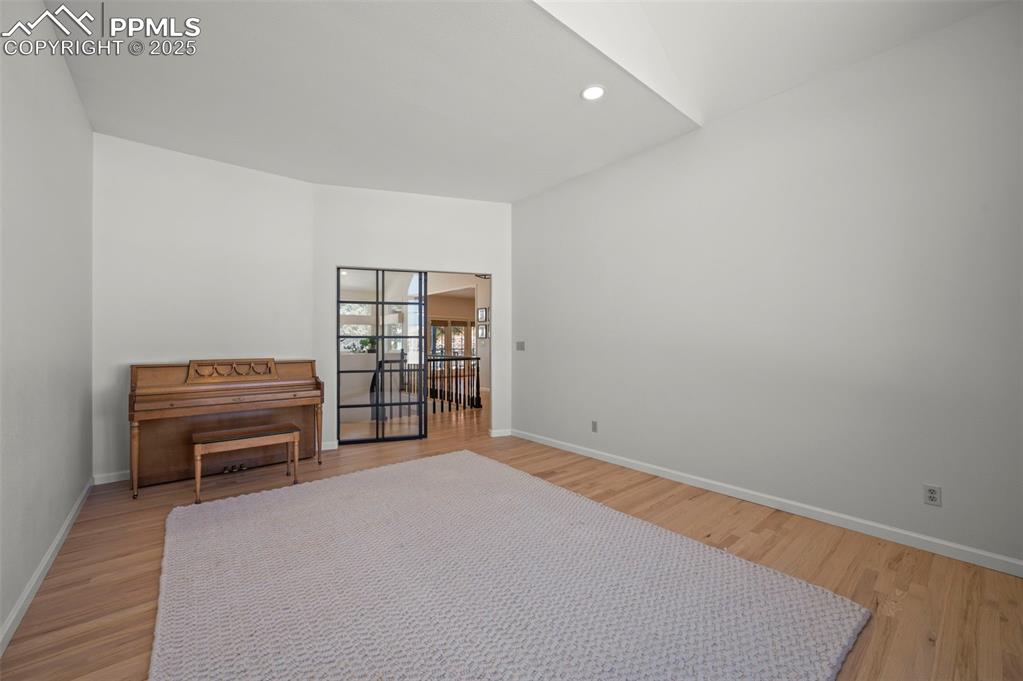 Image 23 of 50: Study or Flex Space