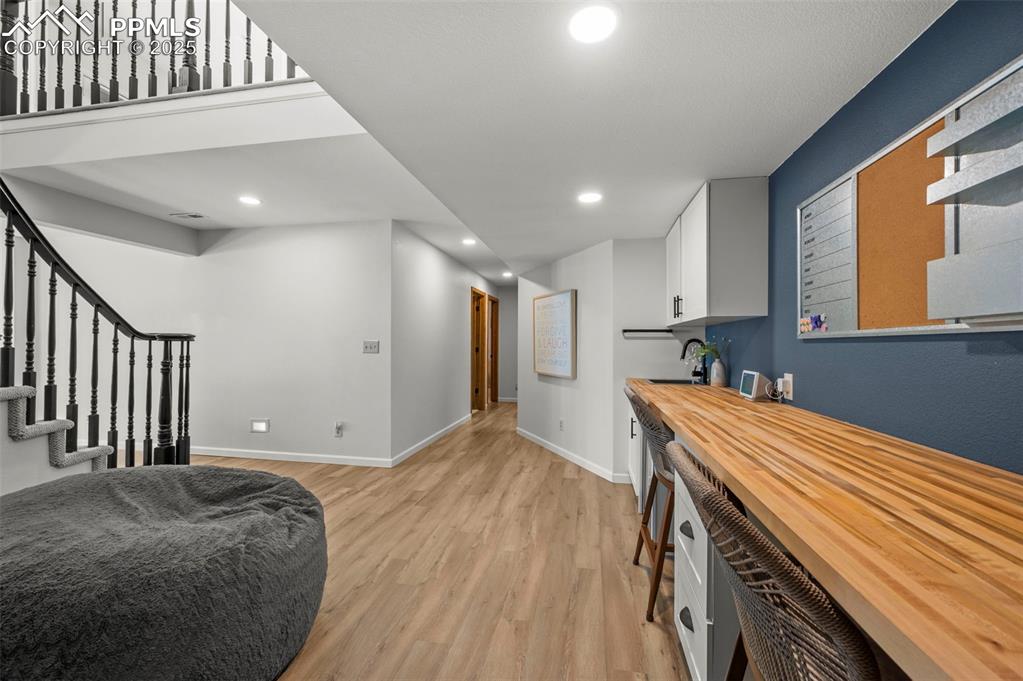 Image 37 of 50: Study Nook