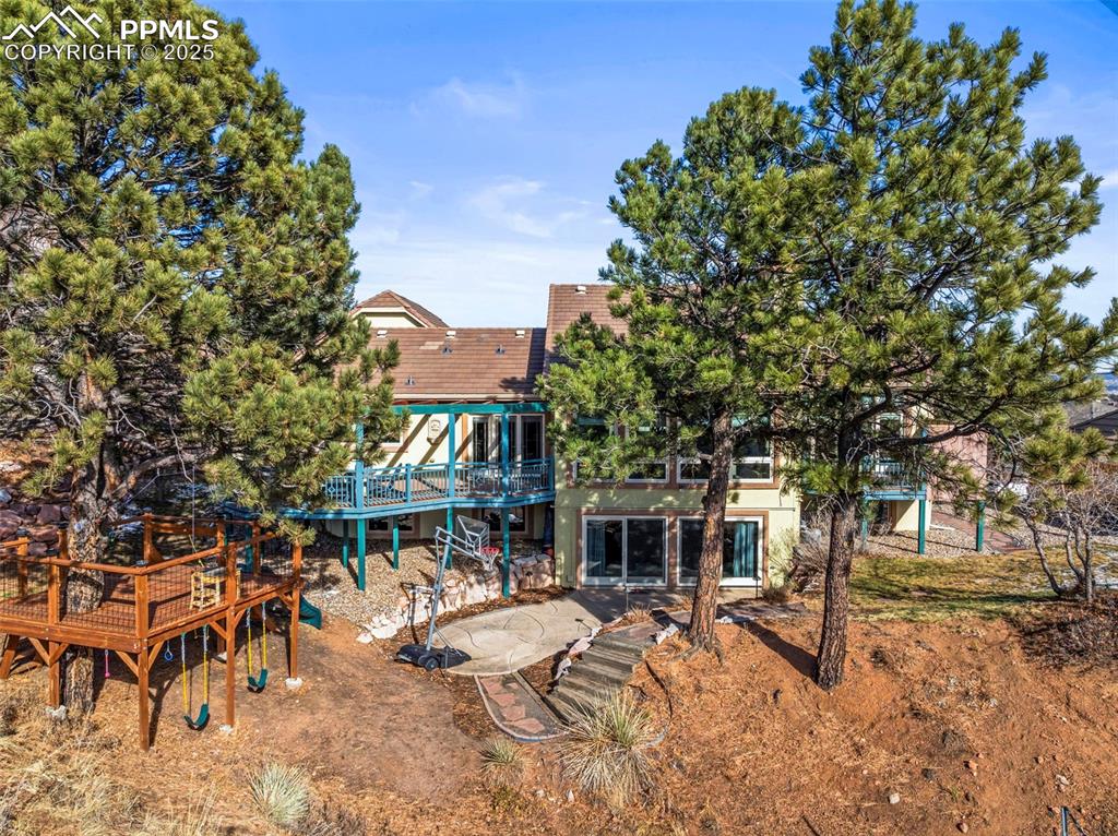 Image 47 of 50: Back of Structure