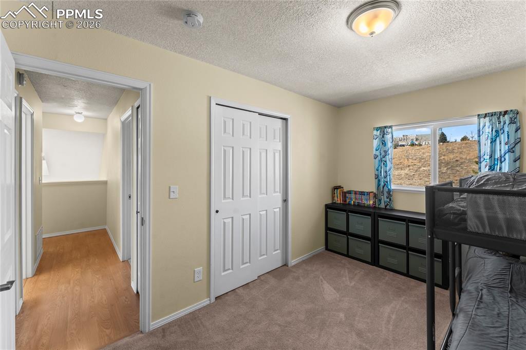 Image 22 of 36: Bedroom