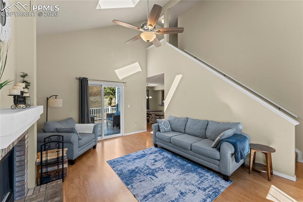 Image 5 of 36: Living Room