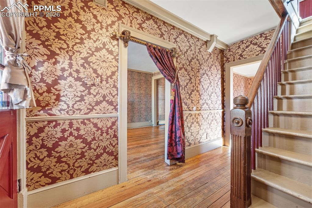 Image 10 of 36: Kitchen