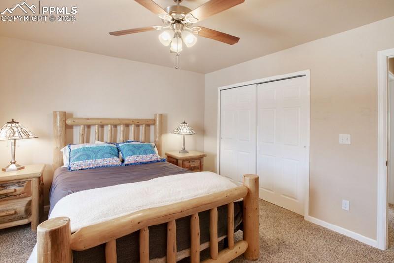 Image 16 of 29: Bedroom