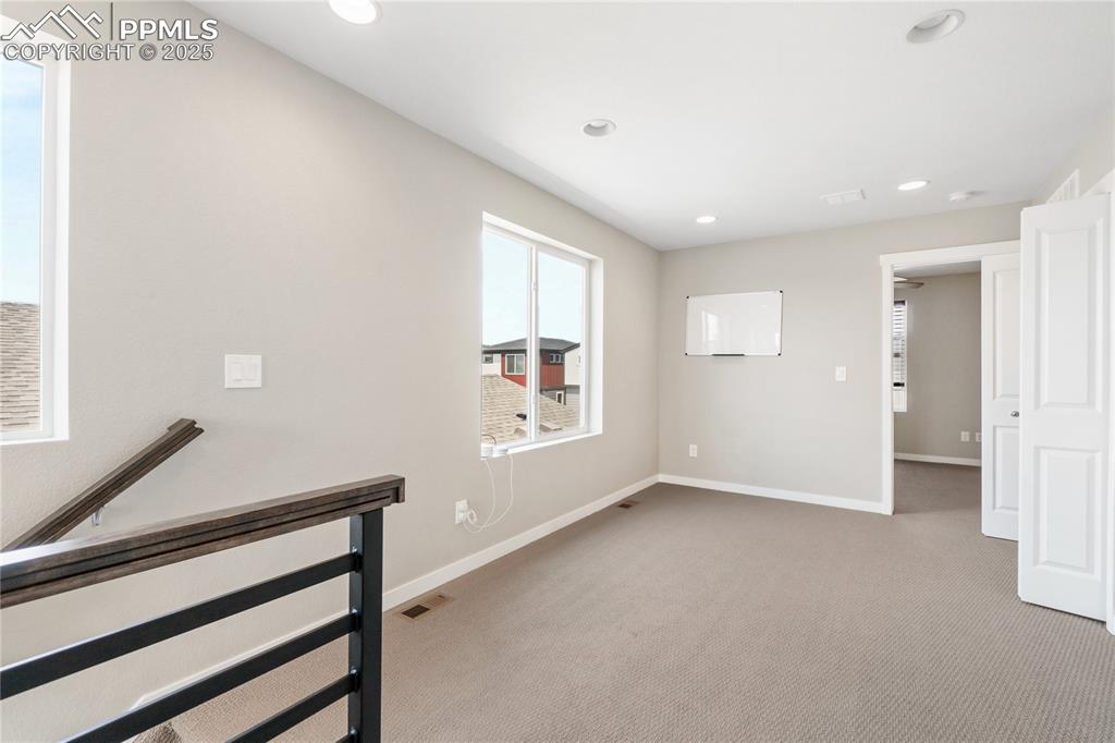 Image 24 of 42: Loft