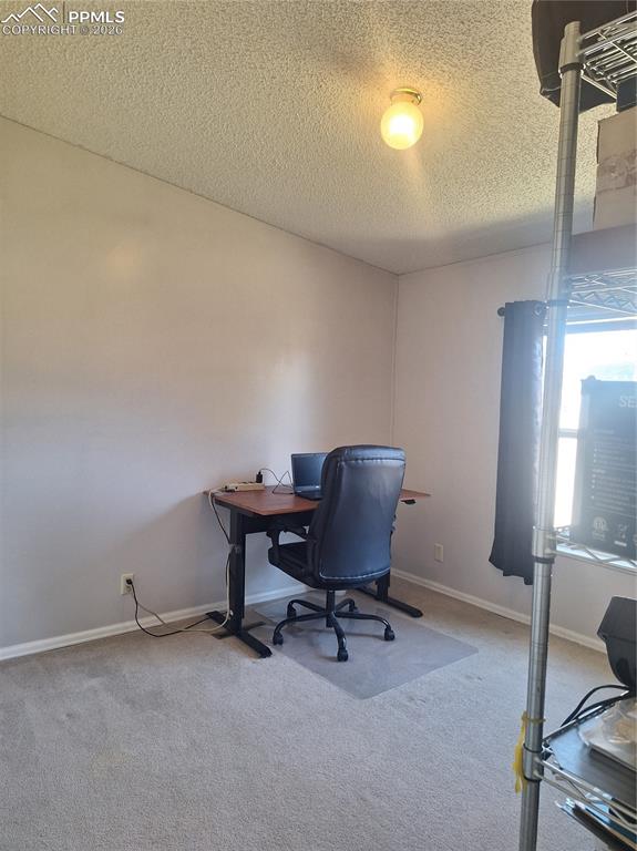 Image 30 of 39: Office