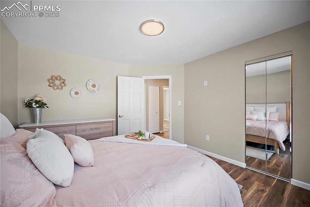 Image 20 of 45: Walk in closet