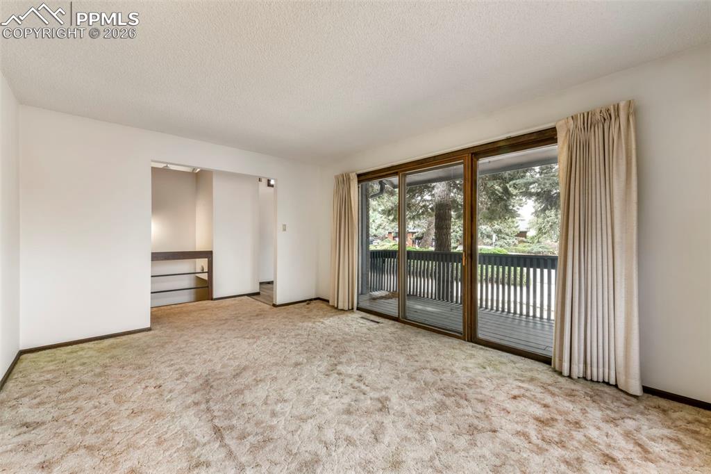 Image 3 of 50: Floor Plan