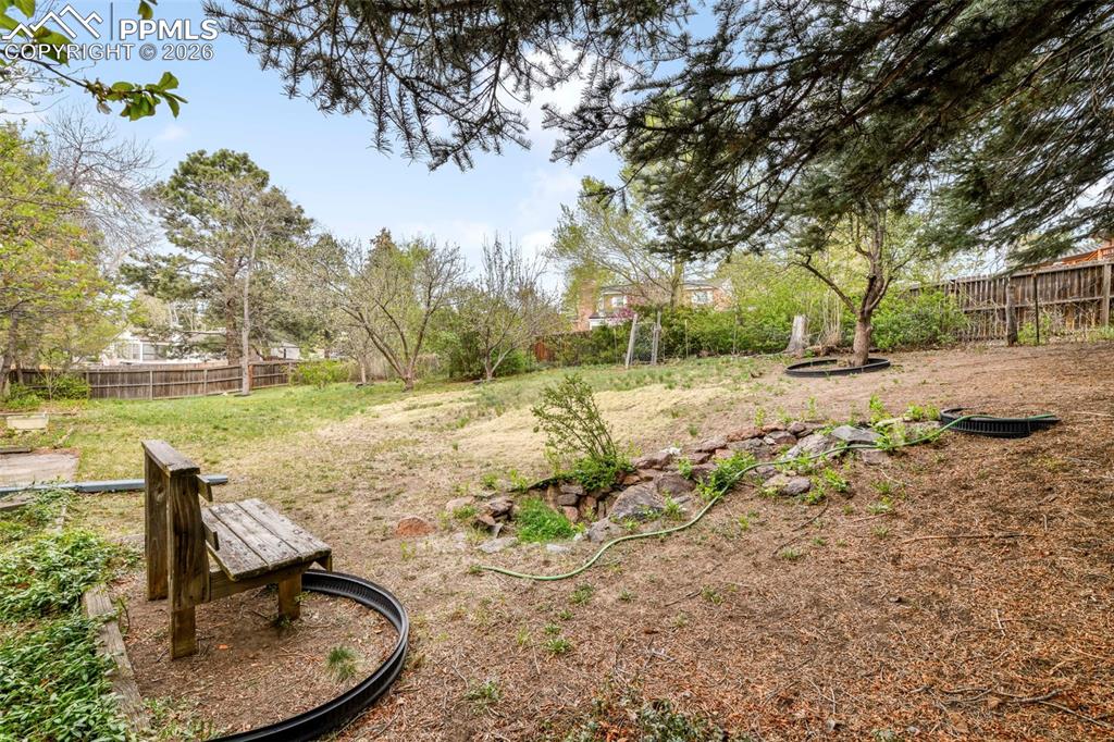 Image 40 of 50: Basement