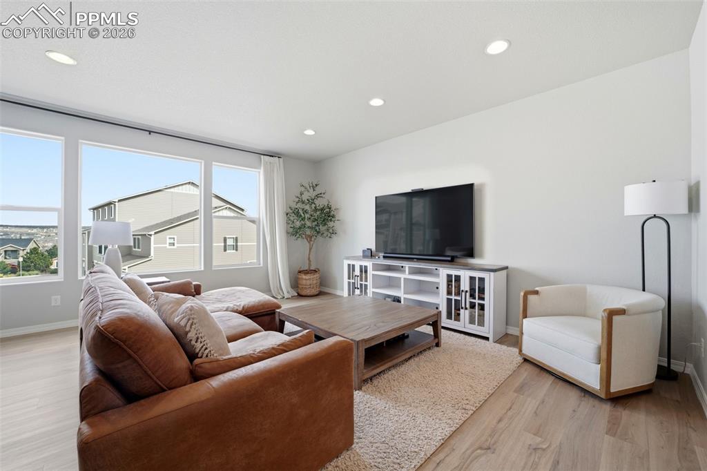 Image 12 of 44: Living Room