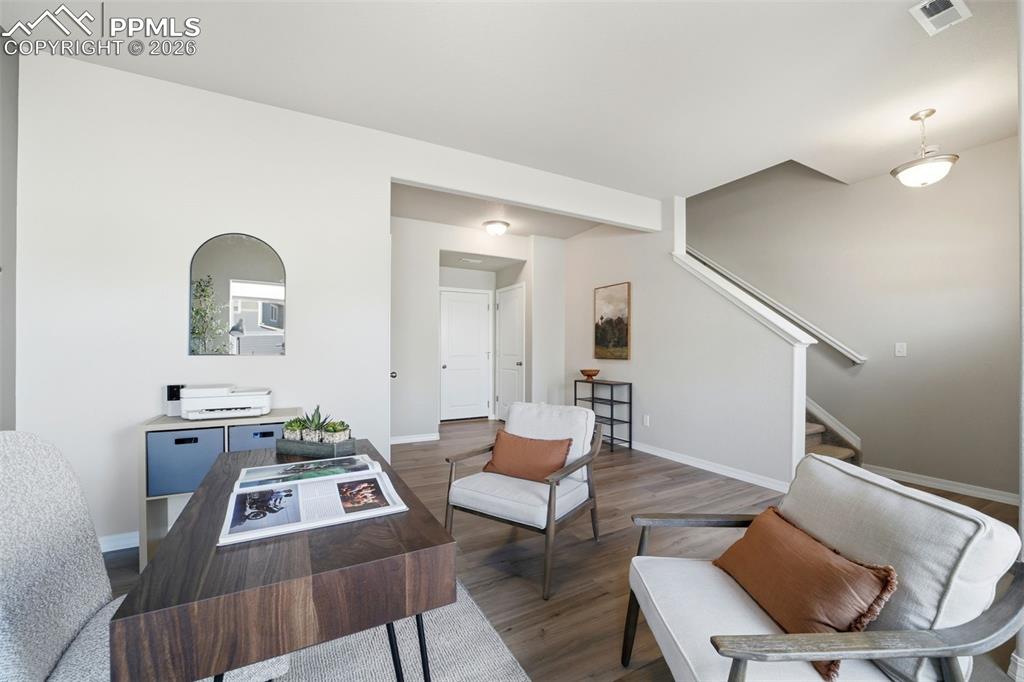 Image 6 of 44: Office