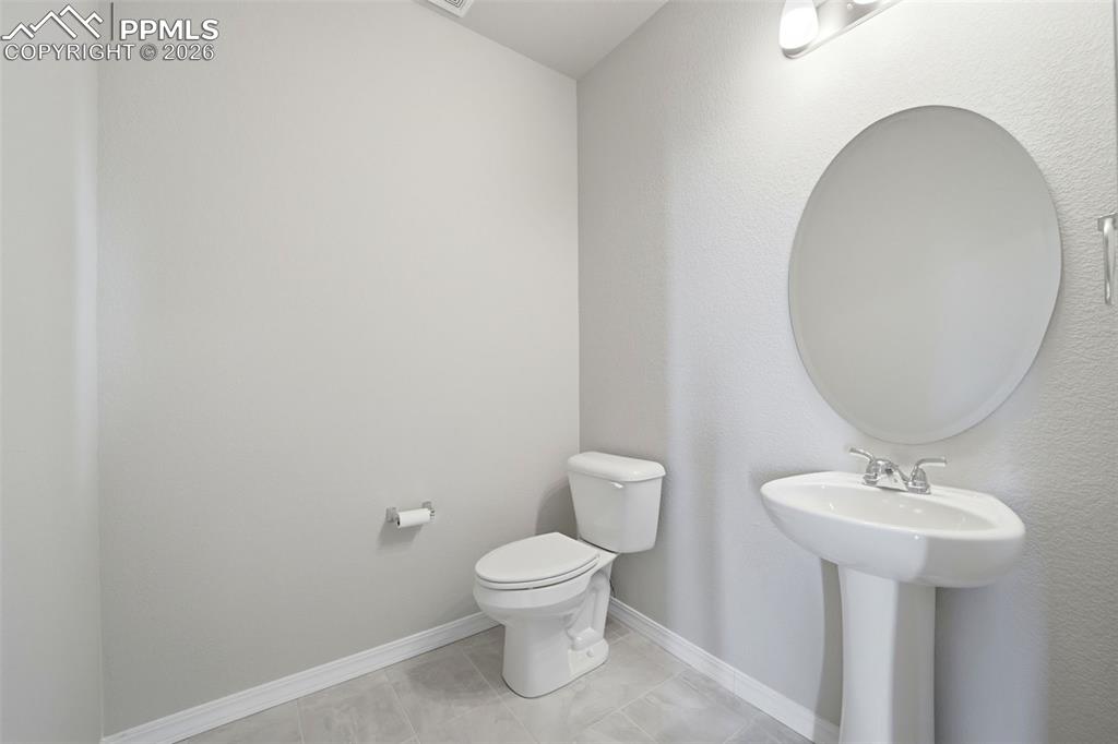 Image 8 of 44: Bathroom