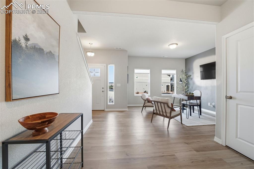 Image 9 of 44: Office