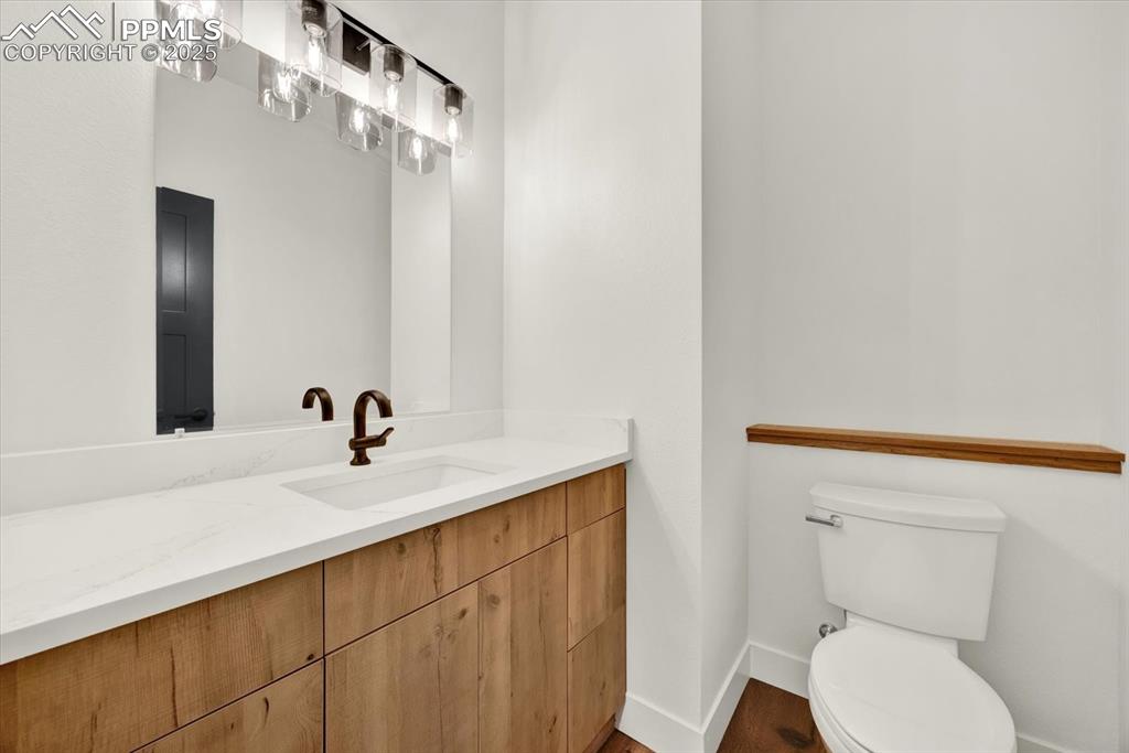 Image 28 of 47: Bathroom