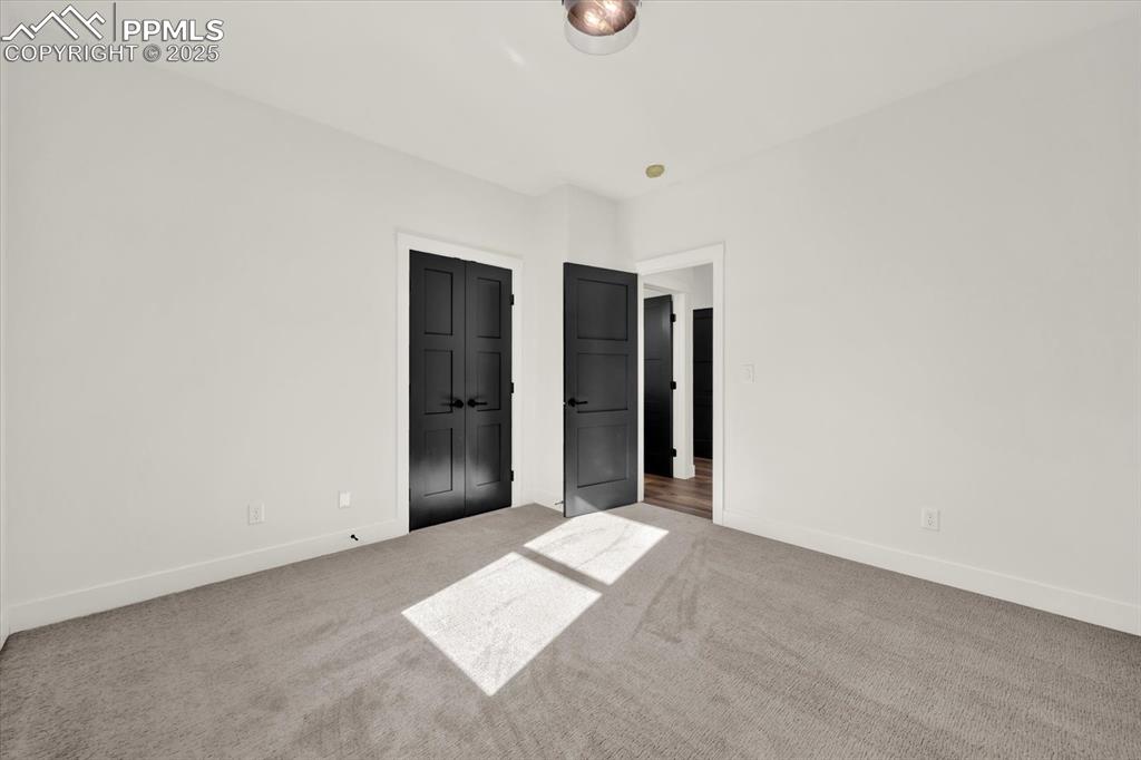 Image 29 of 47: Bedroom