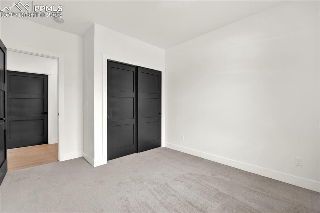 Image 35 of 47: Bedroom