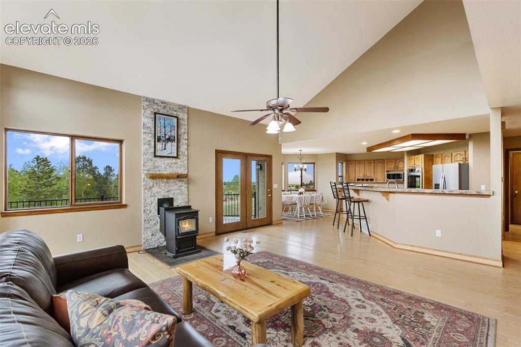 Image 11 of 50: Living Room