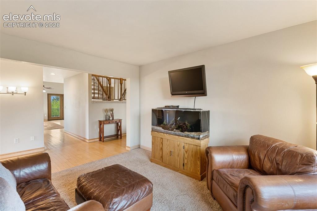 Image 15 of 50: Main floor den/office