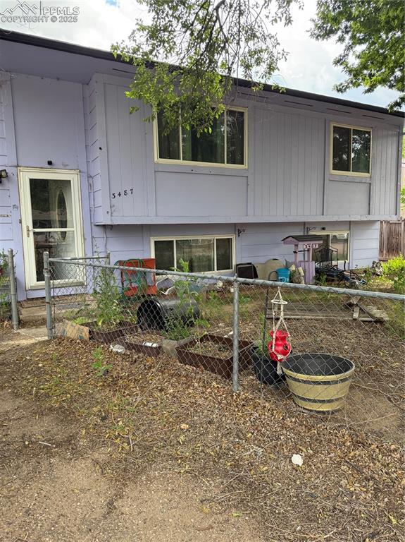 Caption: View of side of home