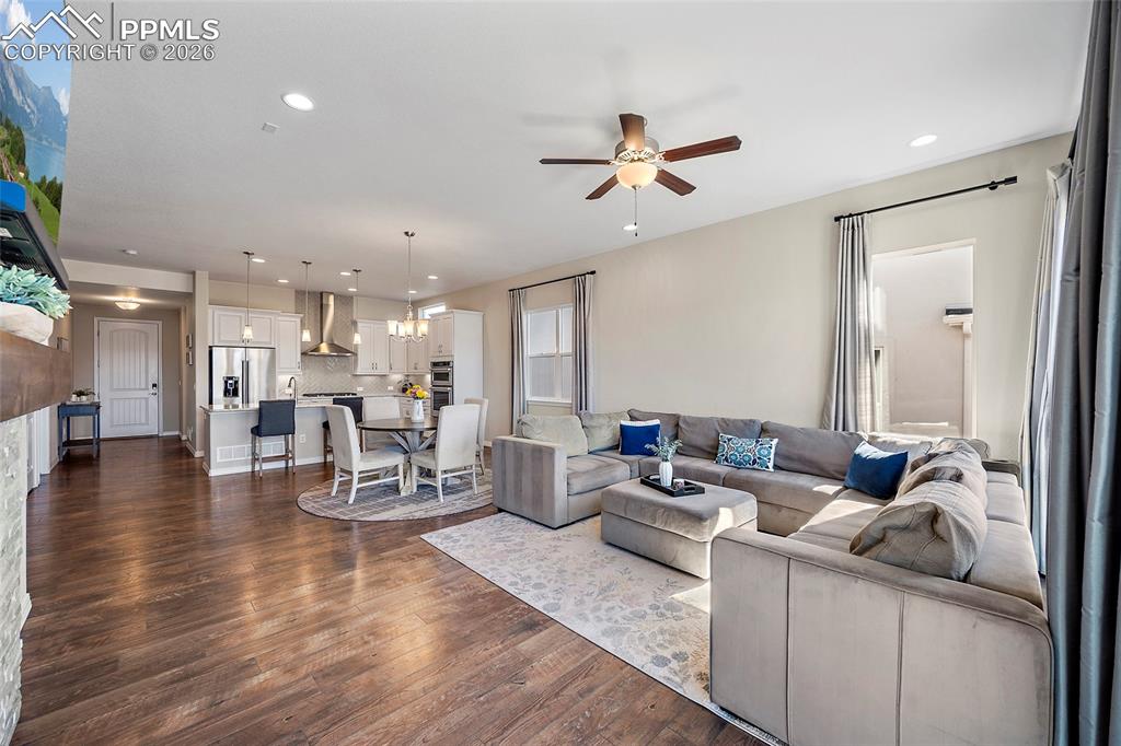 Image 14 of 48: Living Room