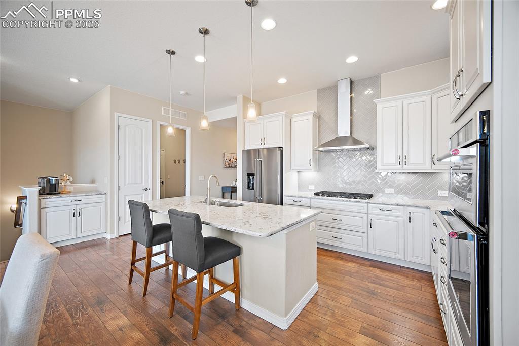 Image 6 of 48: Kitchen