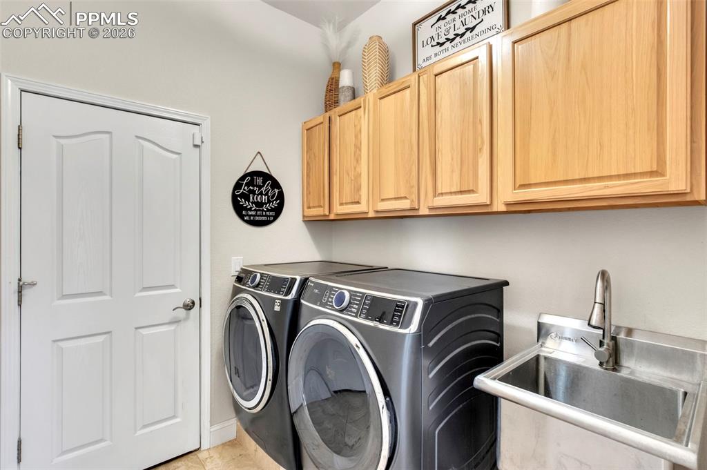 Image 22 of 49: Laundry