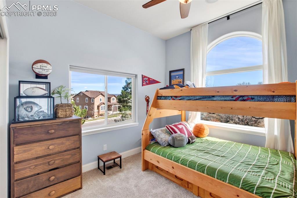 Image 27 of 49: Bedroom