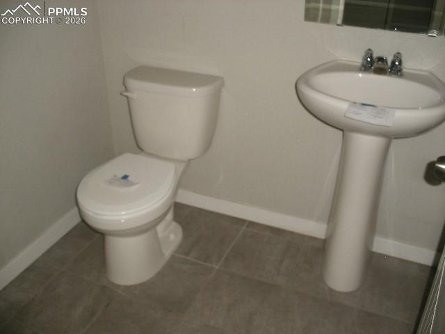 Image 22 of 44: Bathroom