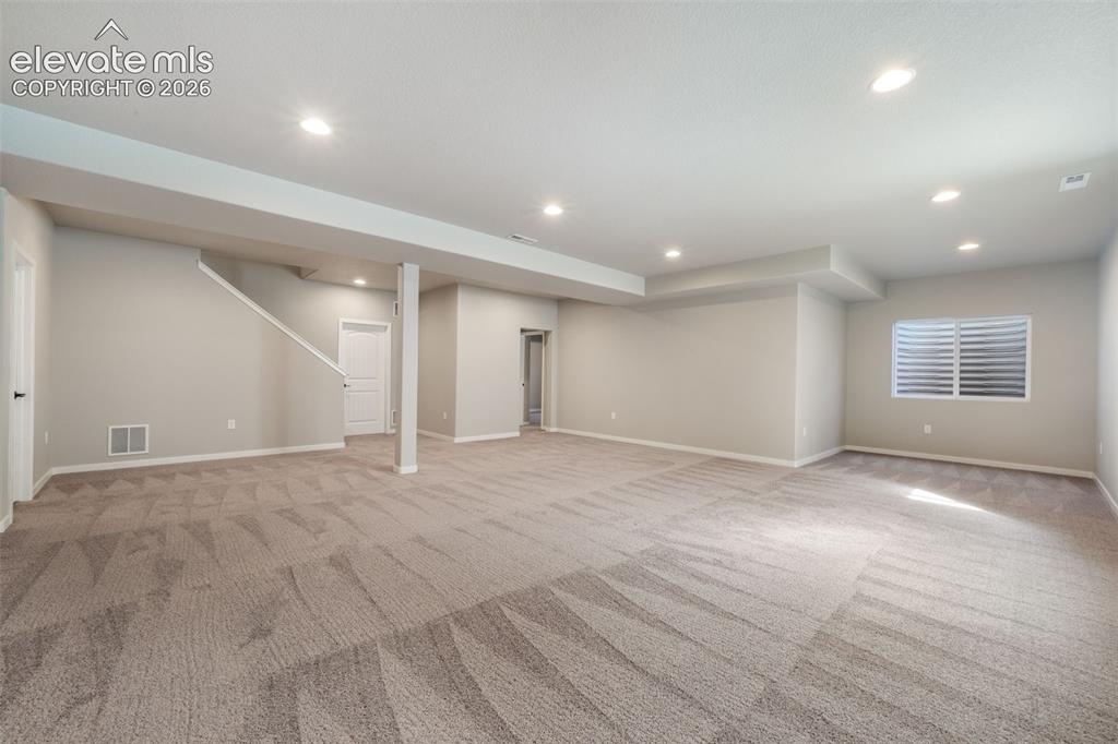 Image 43 of 50: Family Room