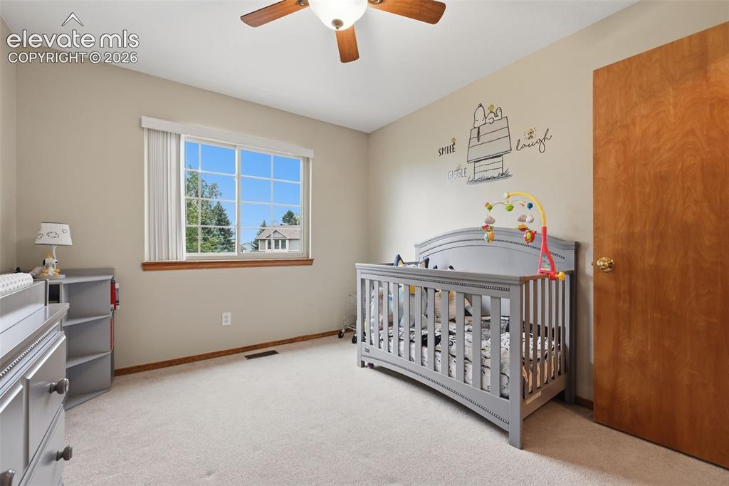 Image 15 of 28: Bedroom