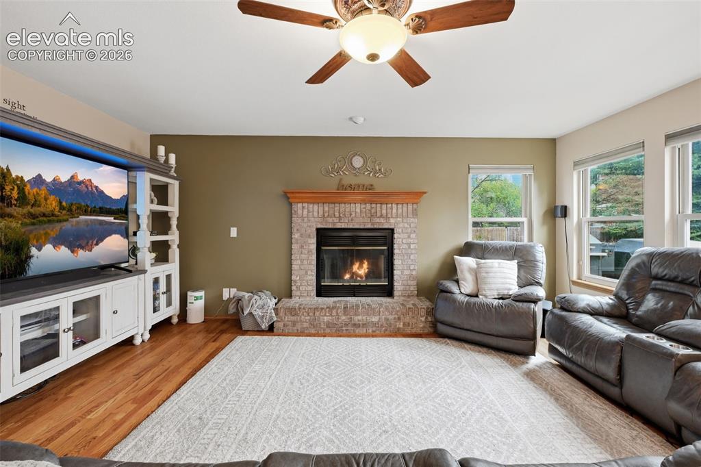 Image 8 of 28: Living Room