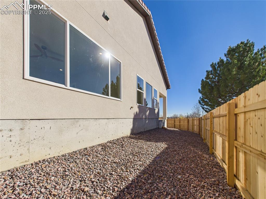 Image 35 of 36: Side of Structure